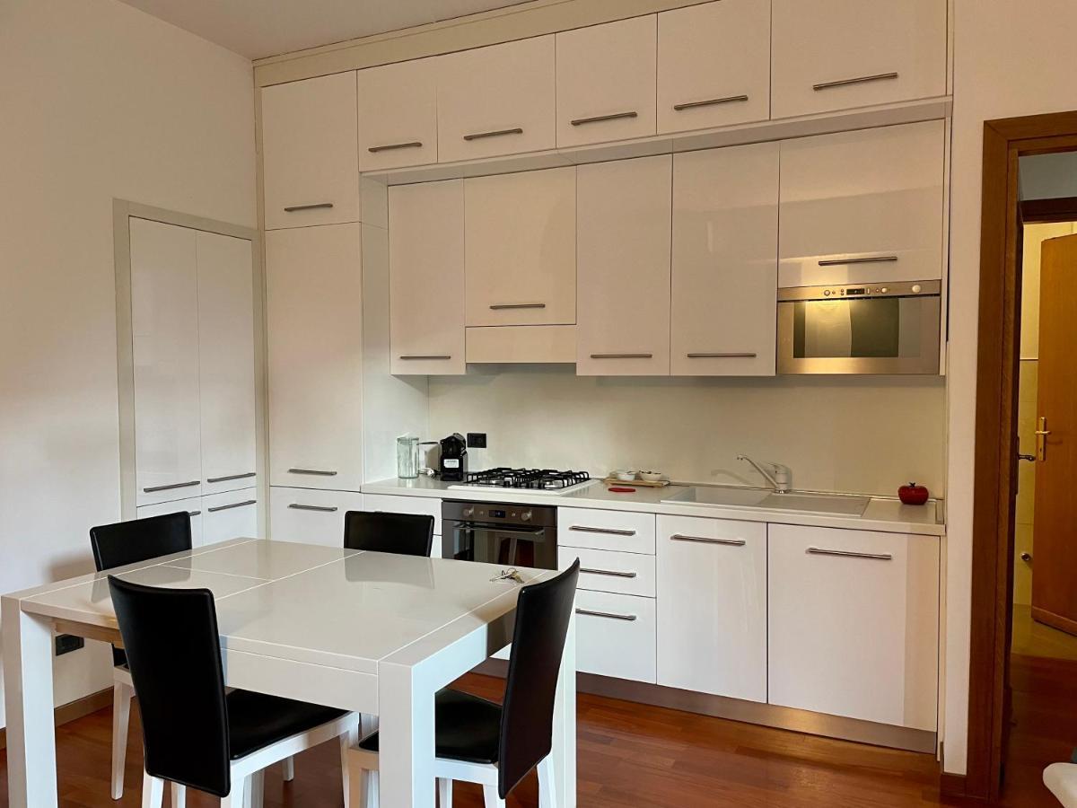 Apartmán La Casa Di Ringhiera In Sarpi-Sempione-Moscova Milán Exteriér fotografie